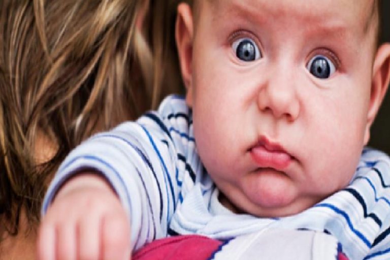 Anne sütü alan bebeklerde kabızlık neden olur? Kabızlığa ne iyi gelir? Bebeklerde kabızlık çözümleri