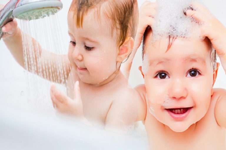 Bebek şampuanı nasıl seçilir? Bebeklerde hangi şampuan ve sabun kullanılmalı?