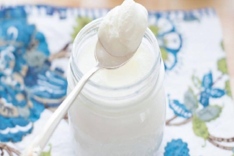 Evde pratik yoğurt nasıl yapılır? Yoğurt mayalamanın kolay yolu nedir? Evde süzme yoğurt tarifi