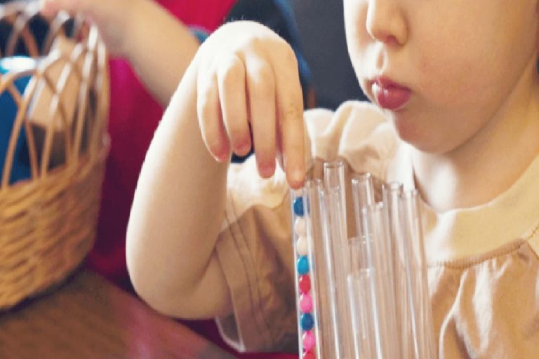 Montessori Eğitimi çocuklara nasıl uygulanır? Montessori nedir, faydaları neler?