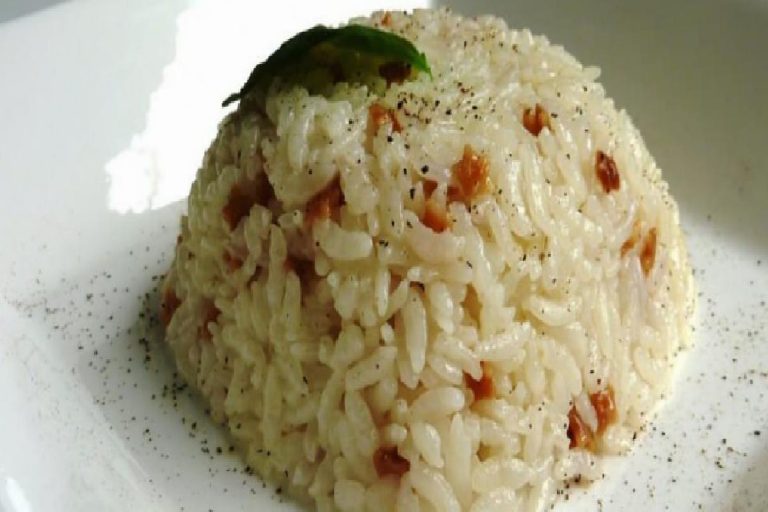 En kolay tereyağlı pirinç pilav nasıl yapılır? Mis gibi kokan tereyağlı pilav tarifi