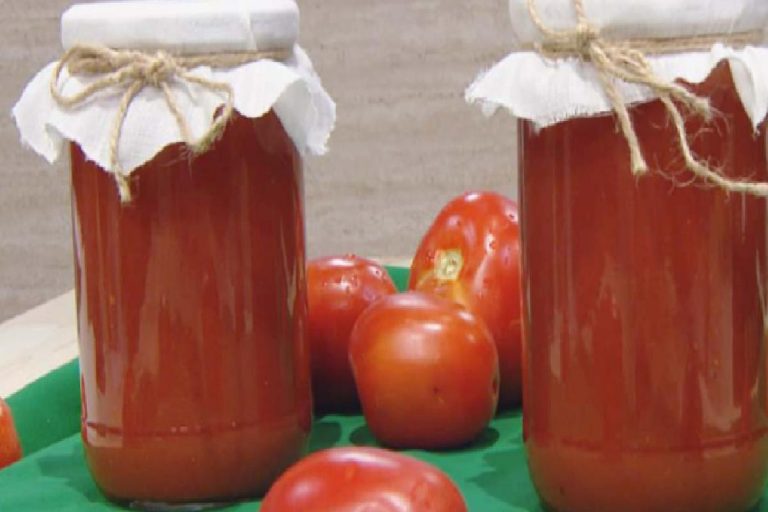 Evde kışlık domates sos nasıl yapılır? Domates sos konservesi yapmanın en kolay yolu