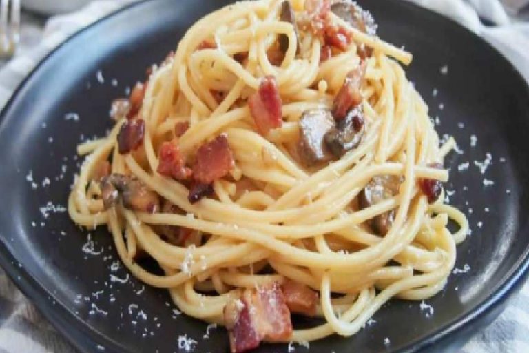 İtalyan usulü makarna nasıl yapılır? Spagetti Carbonara yapmanın püf noktaları