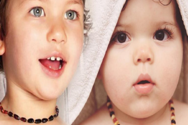 Kehribar kolye bebeklerde ne işe yarar? Kehribar kolyenin bebeklere faydaları