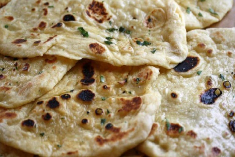 Naan ekmeği nedir ve nasıl yapılır? Hint ekmeği tarifi