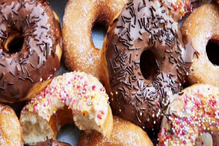 Şimdiye kadar gördüğünüz en kolay donut nasıl yapılır? Donut nedir ve püf noktaları