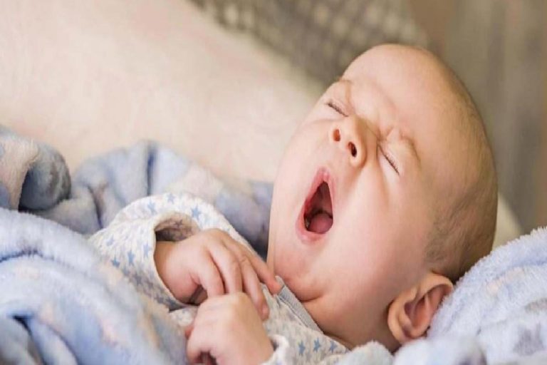 Bebekler nasıl uyutulmalı? Bebeğin uykusunu bozacak durumlar nelerdir?