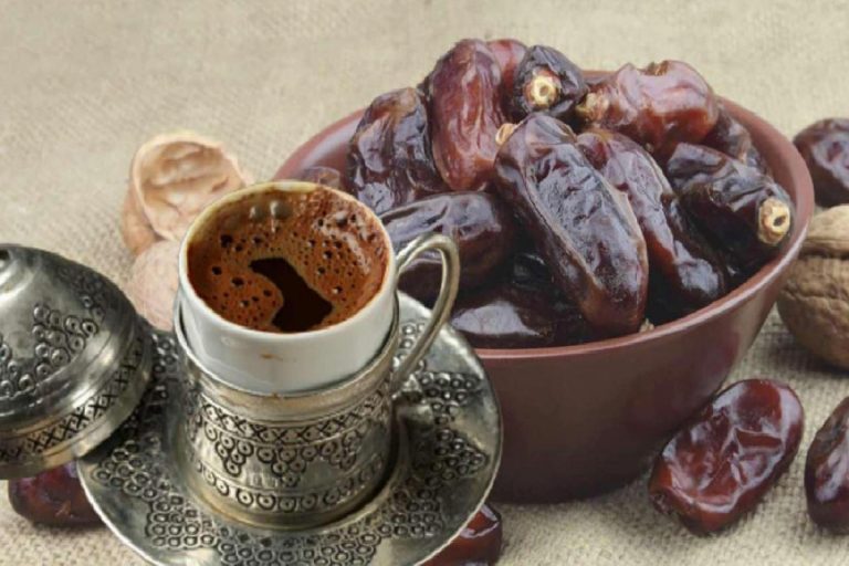 Her gün iftardan sonra bir fincan Türk kahvesinin yanında 2 hurma yerseniz ne olur?