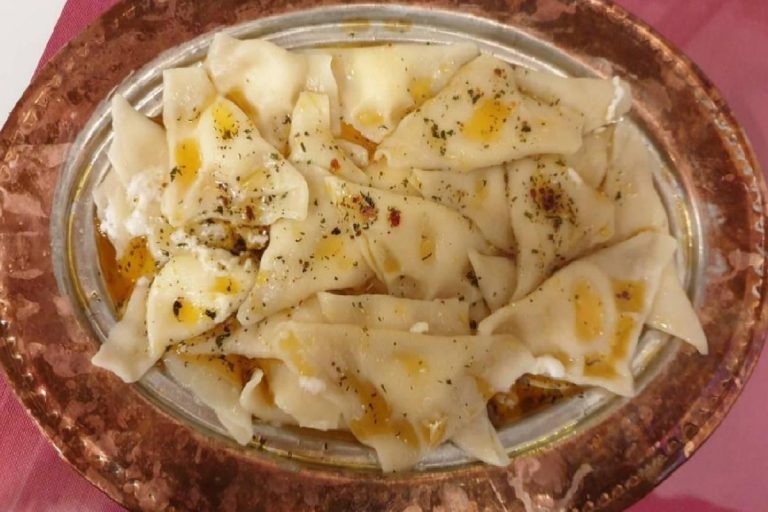 Lor peyniriyle hazırlanan pirohu nedir? Pirohu nasıl yapılır?
