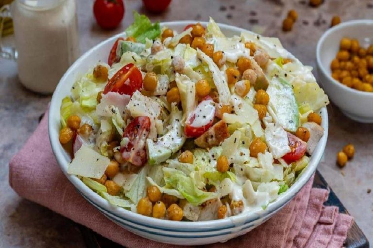 Sezar(Caesar) salatası nereden geliyor? En kolay sezar salatası nasıl yapılır?